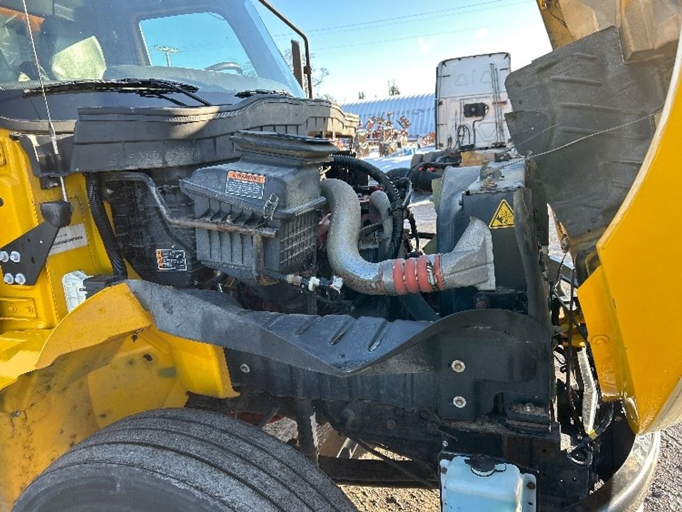 Medium Duty Box Truck-Light and Medium Duty Trucks-International-2021-MV607-Jerome-ID-158,036\n\t\tmiles-$ 42,000 - Image 23