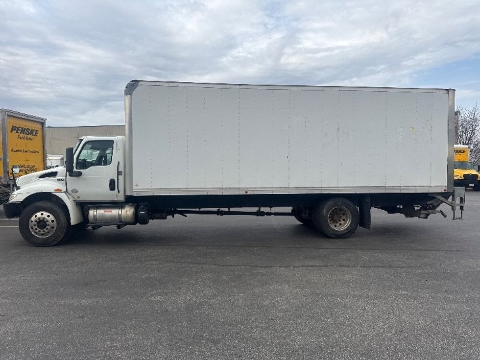 Medium Duty Box Truck-Light and Medium Duty Trucks-International-2021-MV607-Jessup-MD-104,223\n\t\tmiles-$ 62,750 - Image 4