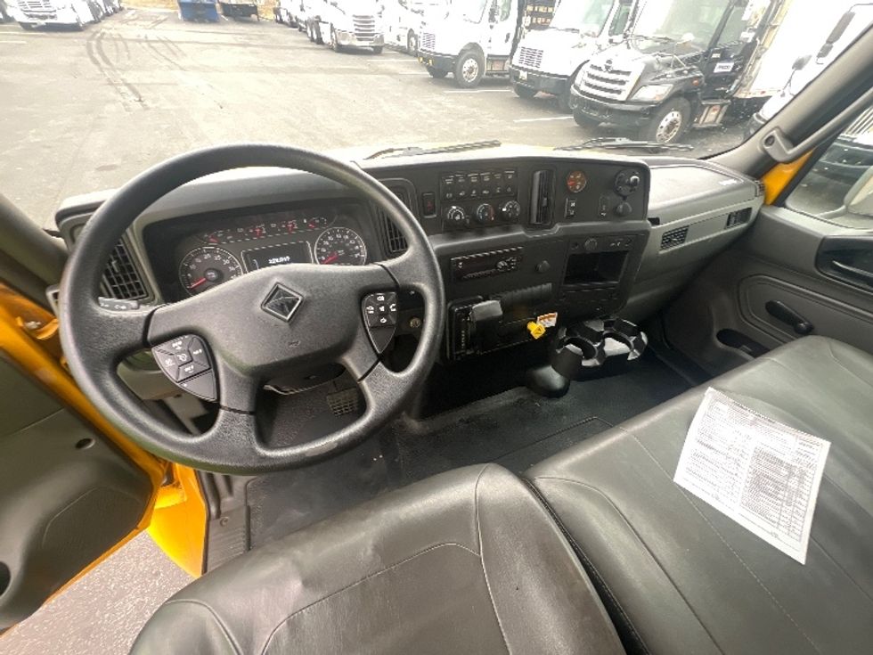 Medium Duty Box Truck-Light and Medium Duty Trucks-International-2021-MV607-Jessup-MD-223,051\n\t\tmiles-$ 37,250 - Image 18