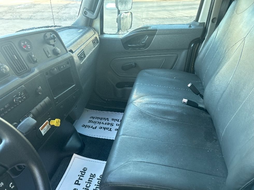 Medium Duty Box Truck-Light and Medium Duty Trucks-International-2021-MV607-Kansas City-MO-136,417\n\t\tmiles-$ 61,250 - Image 19