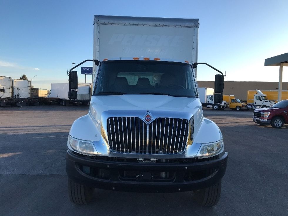 Medium Duty Box Truck-Light and Medium Duty Trucks-International-2021-MV607-Kansas City-MO-136,417\n\t\tmiles-$ 61,250 - Image 2