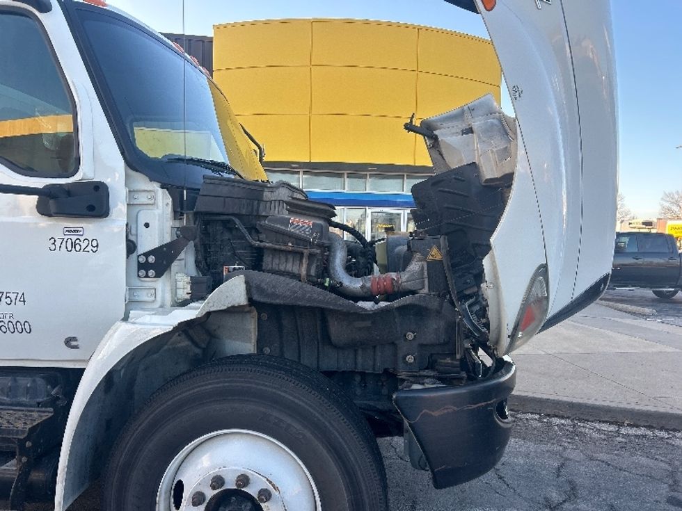 Medium Duty Box Truck-Light and Medium Duty Trucks-International-2021-MV607-Kansas City-MO-136,417\n\t\tmiles-$ 61,250 - Image 23