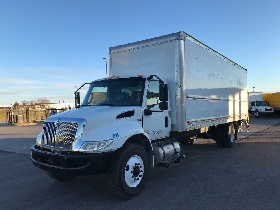 Medium Duty Box Truck-Light and Medium Duty Trucks-International-2021-MV607-Kansas City-MO-136,417\n\t\tmiles-$ 61,250 - Image 3