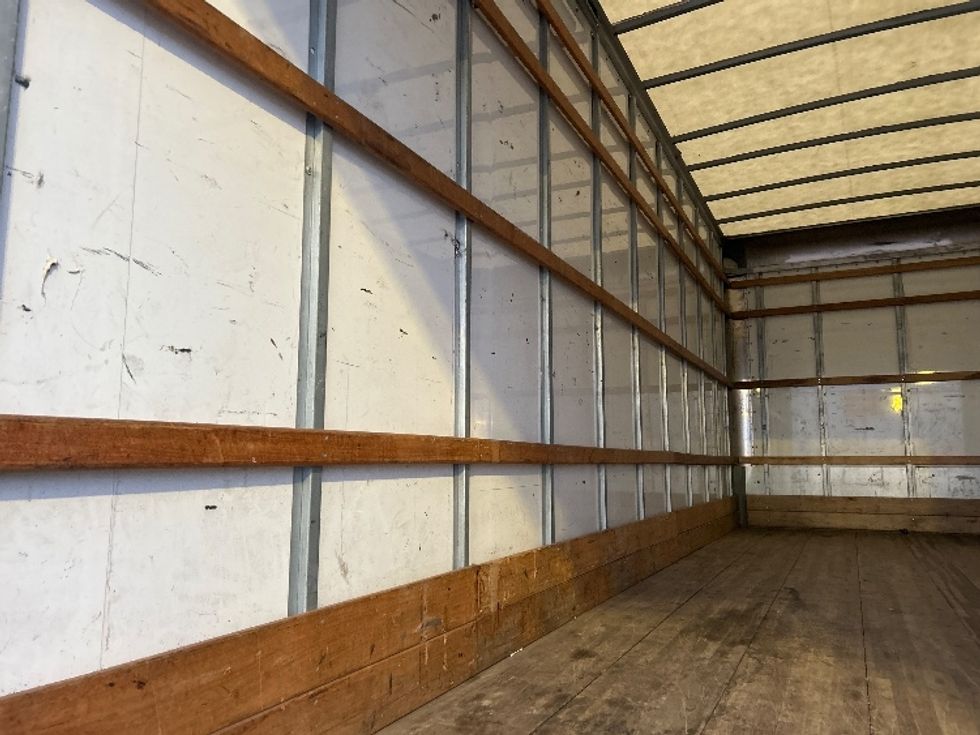 Medium Duty Box Truck-Light and Medium Duty Trucks-International-2021-MV607-Kansas City-MO-167,448\n\t\tmiles-$ 40,750 - Image 10