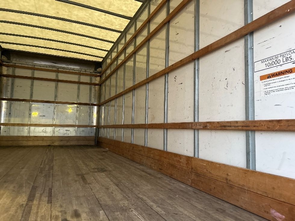 Medium Duty Box Truck-Light and Medium Duty Trucks-International-2021-MV607-Kansas City-MO-167,448\n\t\tmiles-$ 40,750 - Image 11