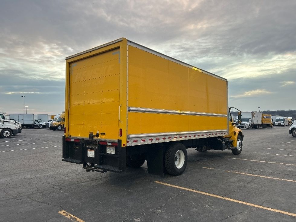 Medium Duty Box Truck-Light and Medium Duty Trucks-International-2021-MV607-Kansas City-MO-167,448\n\t\tmiles-$ 40,750 - Image 12