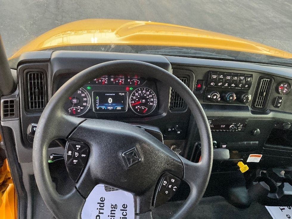Medium Duty Box Truck-Light and Medium Duty Trucks-International-2021-MV607-Kansas City-MO-188,237\n\t\tmiles-$ 37,750 - Image 16