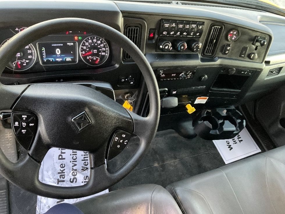 Medium Duty Box Truck-Light and Medium Duty Trucks-International-2021-MV607-Kansas City-MO-188,237\n\t\tmiles-$ 37,750 - Image 17