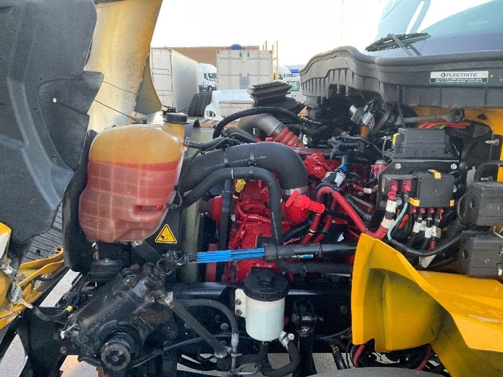 Medium Duty Box Truck-Light and Medium Duty Trucks-International-2021-MV607-Kansas City-MO-188,237\n\t\tmiles-$ 37,750 - Image 23