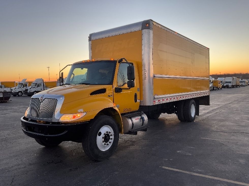 Medium Duty Box Truck-Light and Medium Duty Trucks-International-2021-MV607-Kansas City-MO-188,237\n\t\tmiles-$ 37,750 - Image 3