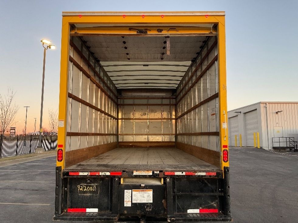 Medium Duty Box Truck-Light and Medium Duty Trucks-International-2021-MV607-Kansas City-MO-188,237\n\t\tmiles-$ 37,750 - Image 8