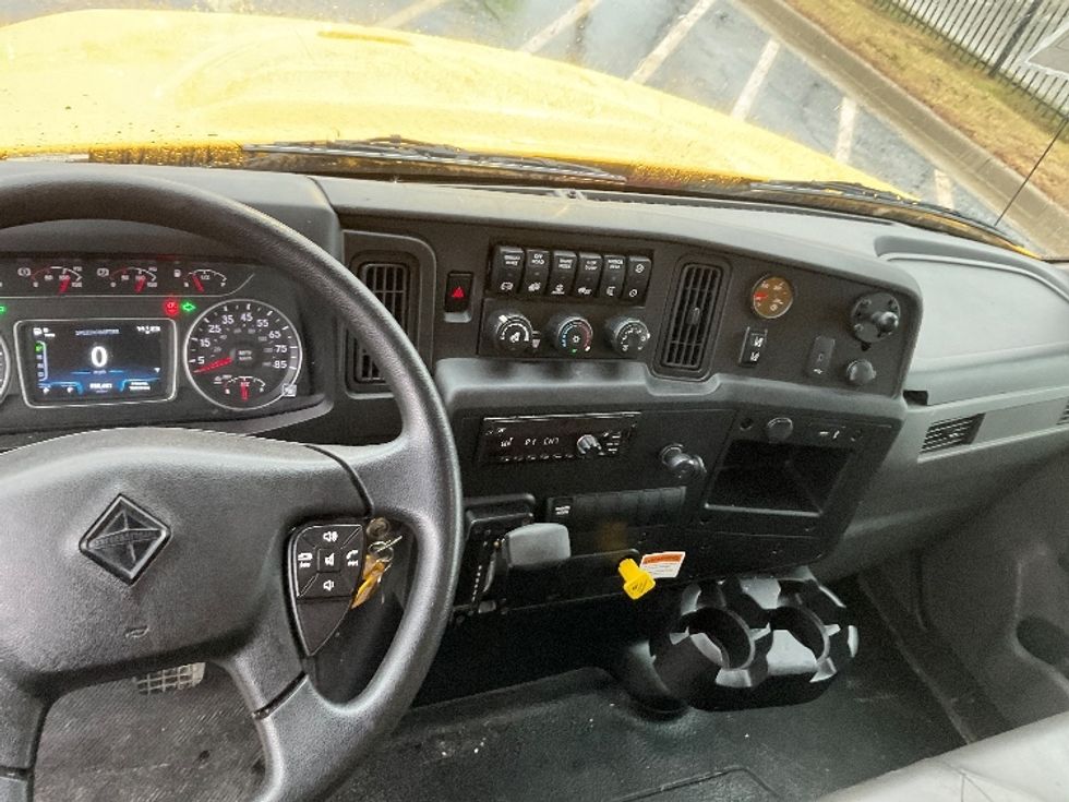 Medium Duty Box Truck-Light and Medium Duty Trucks-International-2021-MV607-Kansas City-MO-188,681\n\t\tmiles-$ 37,750 - Image 17