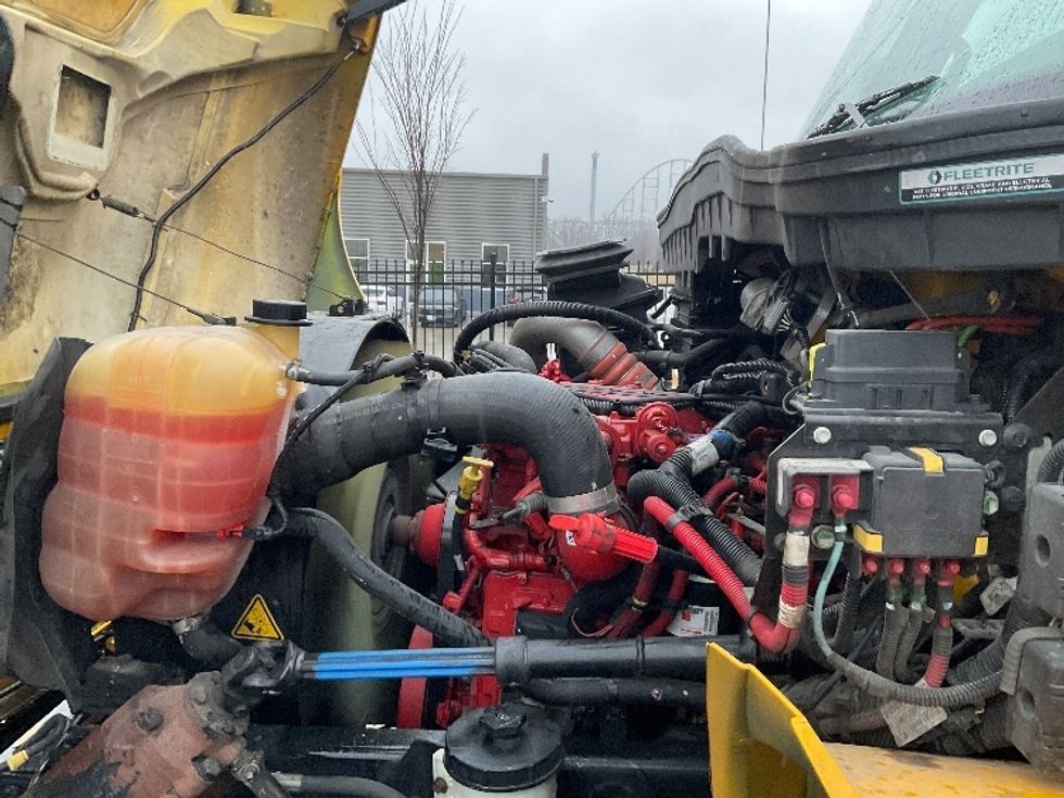 Medium Duty Box Truck-Light and Medium Duty Trucks-International-2021-MV607-Kansas City-MO-188,681\n\t\tmiles-$ 37,750 - Image 22