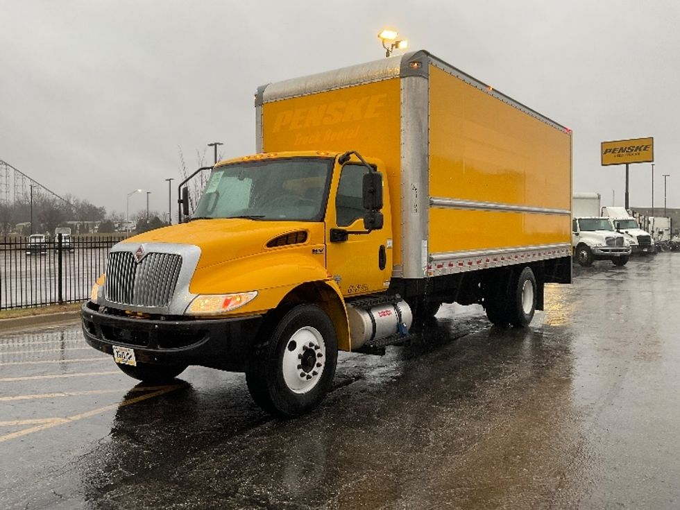 Medium Duty Box Truck-Light and Medium Duty Trucks-International-2021-MV607-Kansas City-MO-188,681\n\t\tmiles-$ 37,750 - Image 3