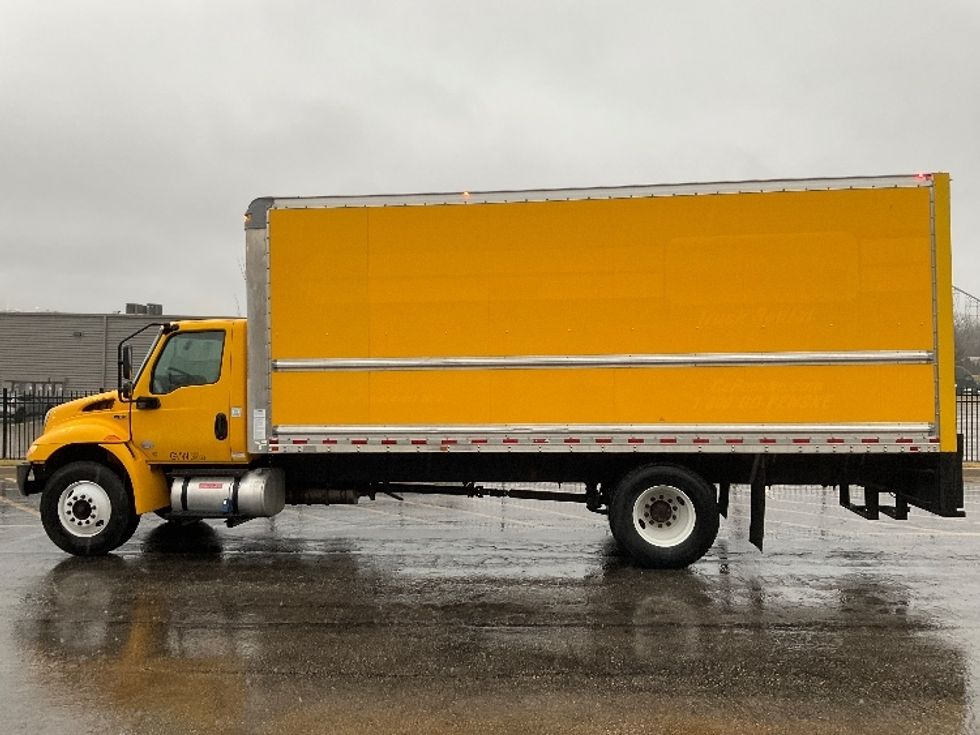 Medium Duty Box Truck-Light and Medium Duty Trucks-International-2021-MV607-Kansas City-MO-188,681\n\t\tmiles-$ 37,750 - Image 4
