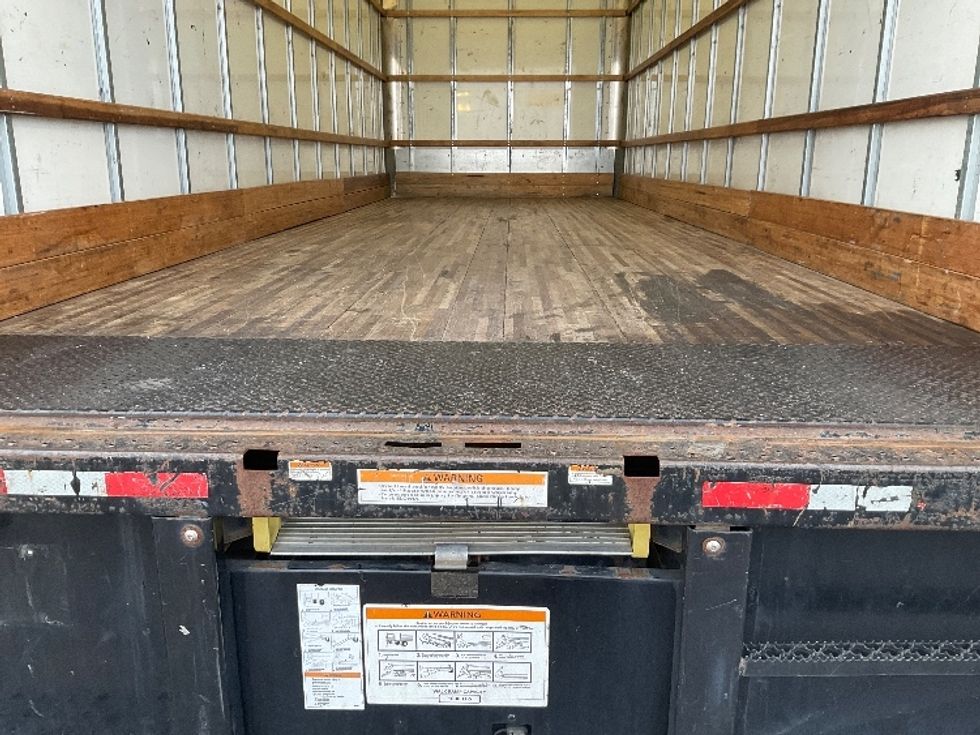 Medium Duty Box Truck-Light and Medium Duty Trucks-International-2021-MV607-Kansas City-MO-190,632\n\t\tmiles-$ 43,750 - Image 10