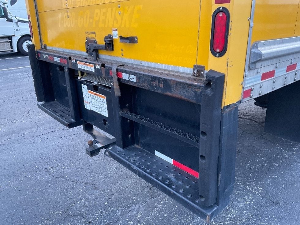 Medium Duty Box Truck-Light and Medium Duty Trucks-International-2021-MV607-Kansas City-MO-190,632\n\t\tmiles-$ 43,750 - Image 26