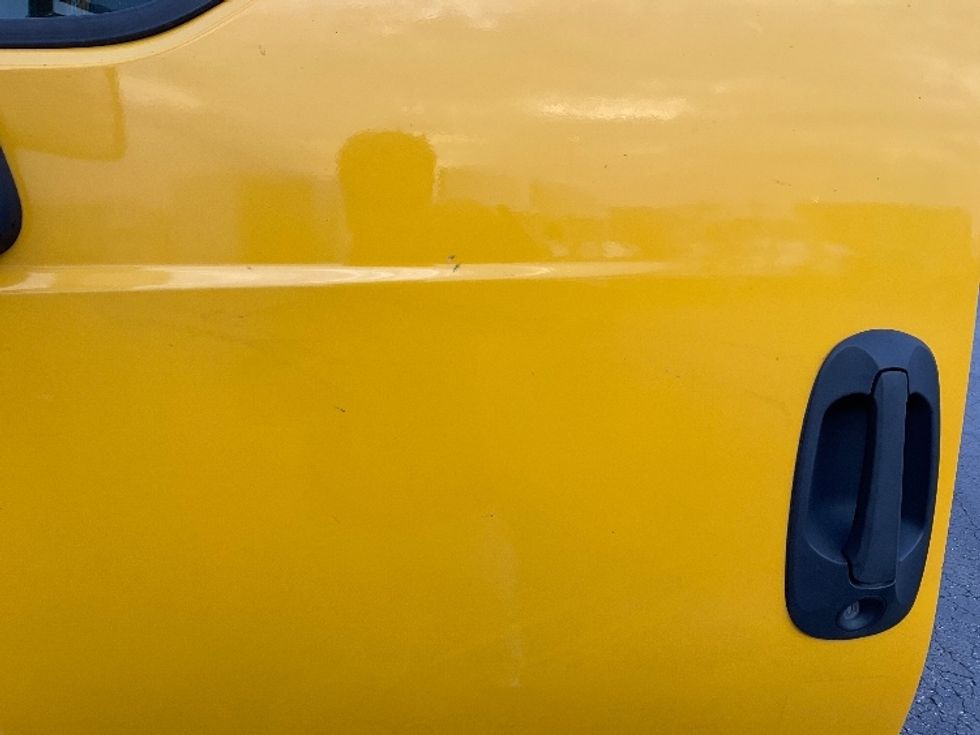 Medium Duty Box Truck-Light and Medium Duty Trucks-International-2021-MV607-Kansas City-MO-190,632\n\t\tmiles-$ 43,750 - Image 29