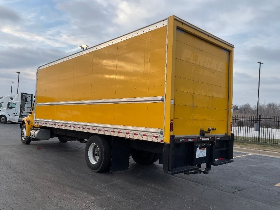 Medium Duty Box Truck-Light and Medium Duty Trucks-International-2021-MV607-Kansas City-MO-190,632\n\t\tmiles-$ 43,750 - Image 6