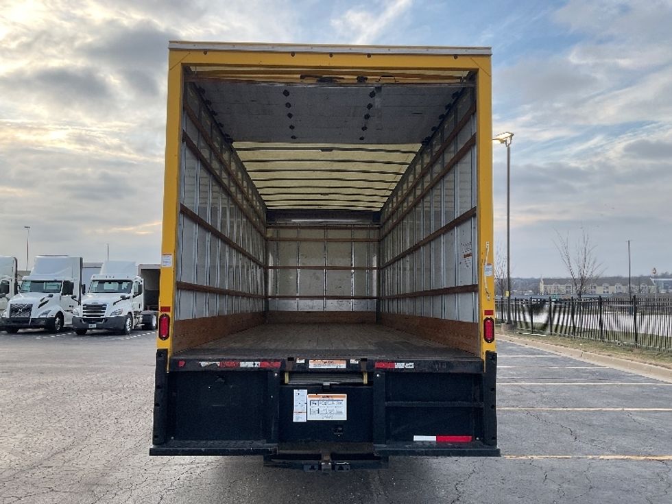 Medium Duty Box Truck-Light and Medium Duty Trucks-International-2021-MV607-Kansas City-MO-190,632\n\t\tmiles-$ 43,750 - Image 8