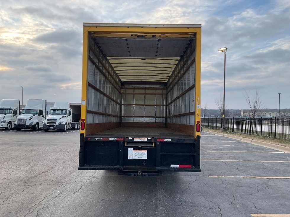 Medium Duty Box Truck-Light and Medium Duty Trucks-International-2021-MV607-Kansas City-MO-190,632\n\t\tmiles-$ 43,750 - Image 9