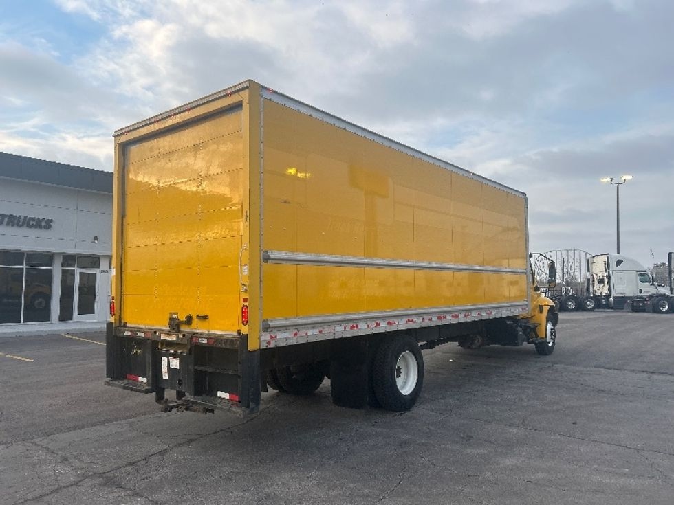 Medium Duty Box Truck-Light and Medium Duty Trucks-International-2021-MV607-Kansas City-MO-196,415\n\t\tmiles-$ 42,750 - Image 12