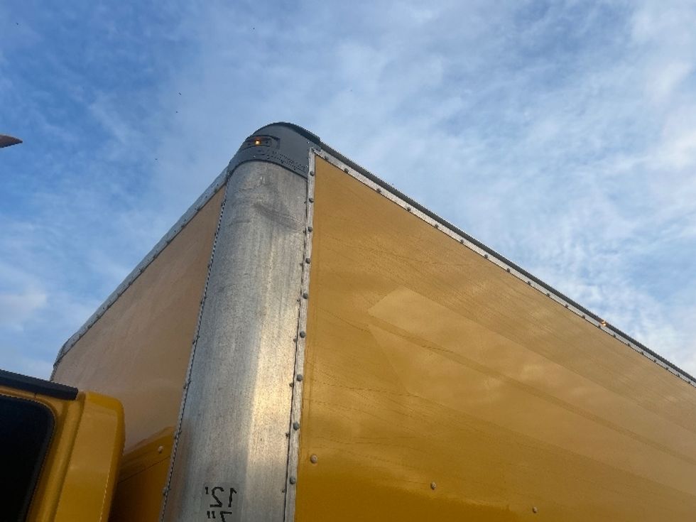 Medium Duty Box Truck-Light and Medium Duty Trucks-International-2021-MV607-Kansas City-MO-196,415\n\t\tmiles-$ 42,750 - Image 24