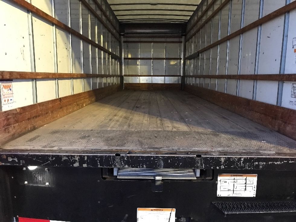 Medium Duty Box Truck-Light and Medium Duty Trucks-International-2021-MV607-Kansas City-MO-196,906\n\t\tmiles-$ 42,750 - Image 10