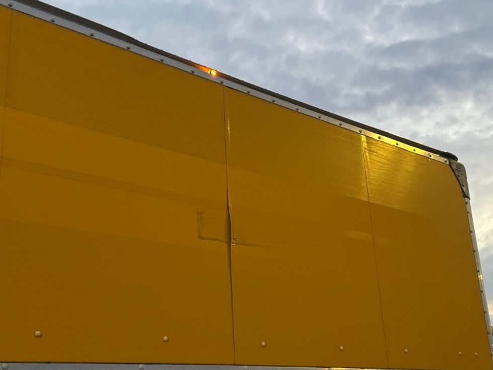 Medium Duty Box Truck-Light and Medium Duty Trucks-International-2021-MV607-Kansas City-MO-196,906\n\t\tmiles-$ 42,750 - Image 25