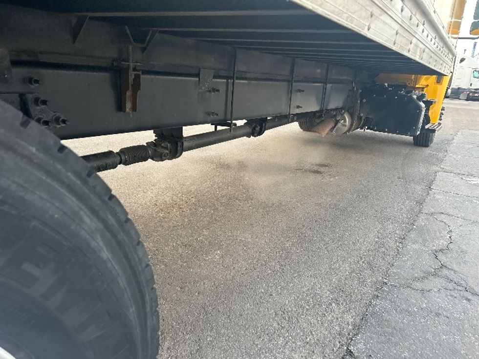 Medium Duty Box Truck-Light and Medium Duty Trucks-International-2021-MV607-Kansas City-MO-217,435\n\t\tmiles-$ 39,750 - Image 13