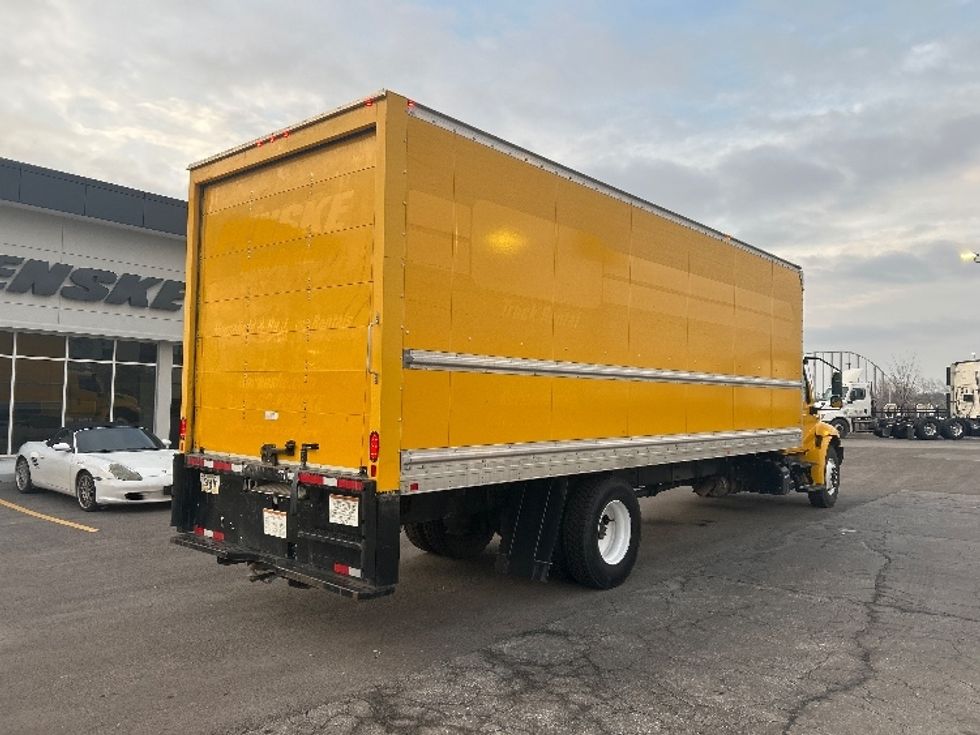 Medium Duty Box Truck-Light and Medium Duty Trucks-International-2021-MV607-Kansas City-MO-217,435\n\t\tmiles-$ 39,750 - Image 12