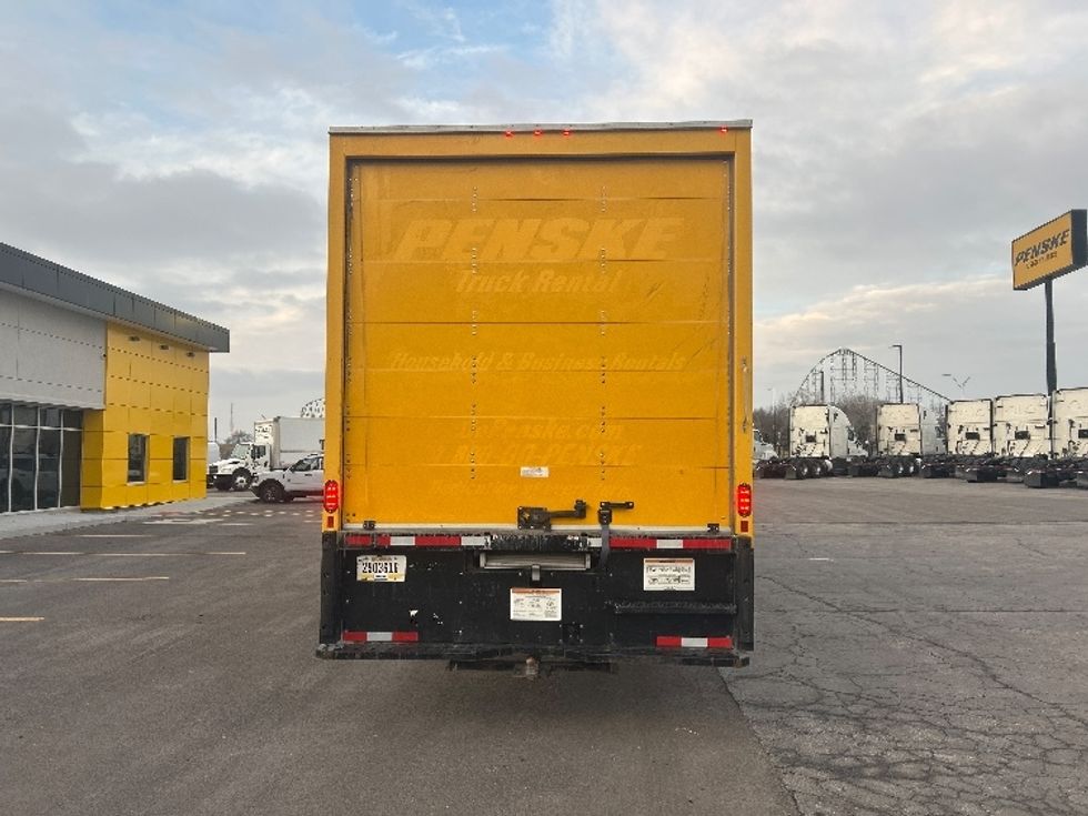 Medium Duty Box Truck-Light and Medium Duty Trucks-International-2021-MV607-Kansas City-MO-217,435\n\t\tmiles-$ 39,750 - Image 7
