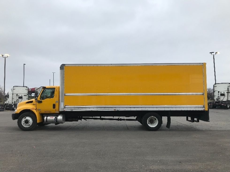 Medium Duty Box Truck-Light and Medium Duty Trucks-International-2021-MV607-Kansas City-MO-219,190\n\t\tmiles-$ 39,500 - Image 4