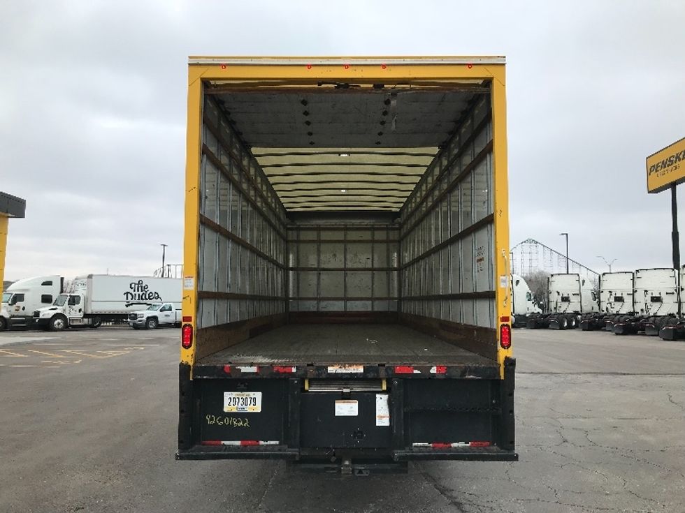 Medium Duty Box Truck-Light and Medium Duty Trucks-International-2021-MV607-Kansas City-MO-219,190\n\t\tmiles-$ 39,500 - Image 8