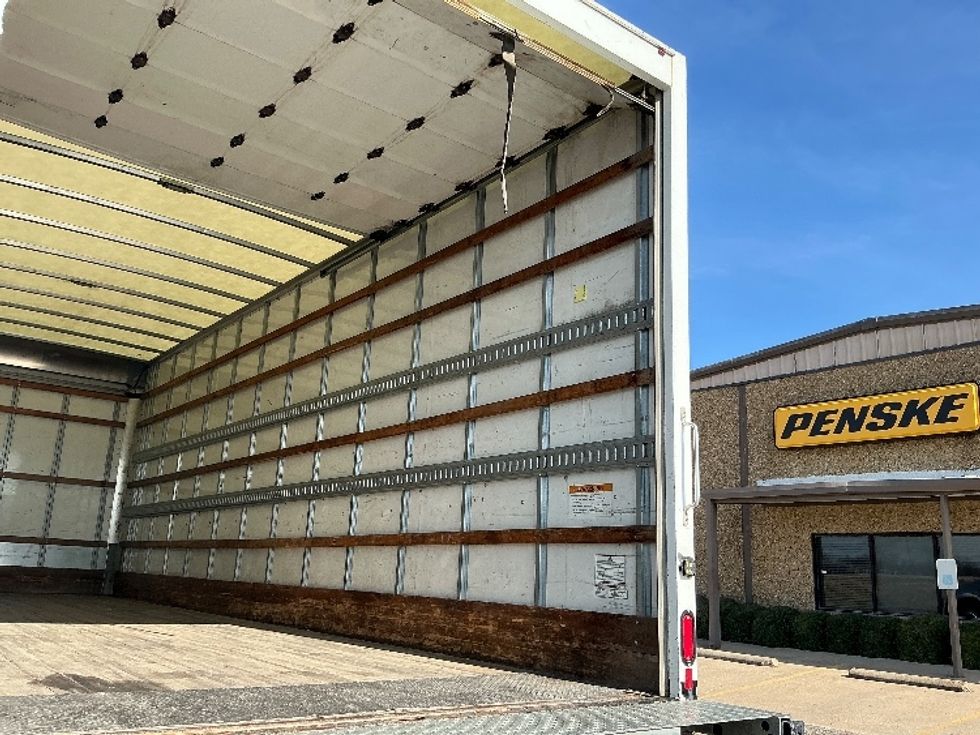 Medium Duty Box Truck-Light and Medium Duty Trucks-International-2021-MV607-Kansas City-MO-226,946\n\t\tmiles-$ 46,250 - Image 12