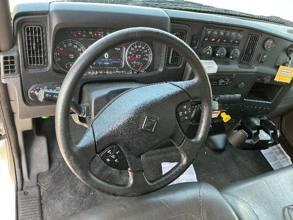 Medium Duty Box Truck-Light and Medium Duty Trucks-International-2021-MV607-Kansas City-MO-226,946\n\t\tmiles-$ 46,250 - Image 18