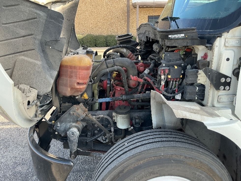 Medium Duty Box Truck-Light and Medium Duty Trucks-International-2021-MV607-Kansas City-MO-226,946\n\t\tmiles-$ 46,250 - Image 24