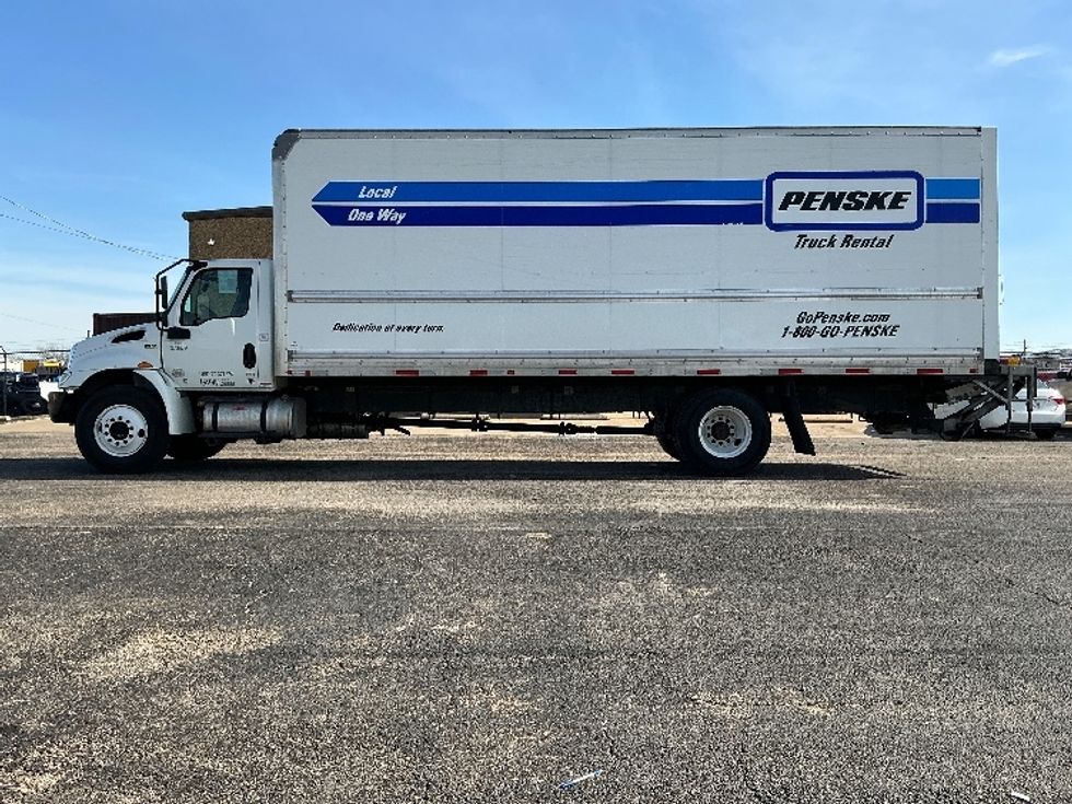 Medium Duty Box Truck-Light and Medium Duty Trucks-International-2021-MV607-Kansas City-MO-226,946\n\t\tmiles-$ 46,250 - Image 4
