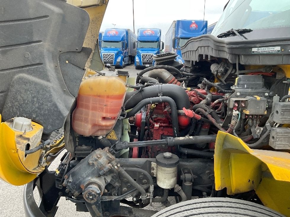 Medium Duty Box Truck-Light and Medium Duty Trucks-International-2021-MV607-Kansas City-MO-239,139\n\t\tmiles-$ 36,500 - Image 23