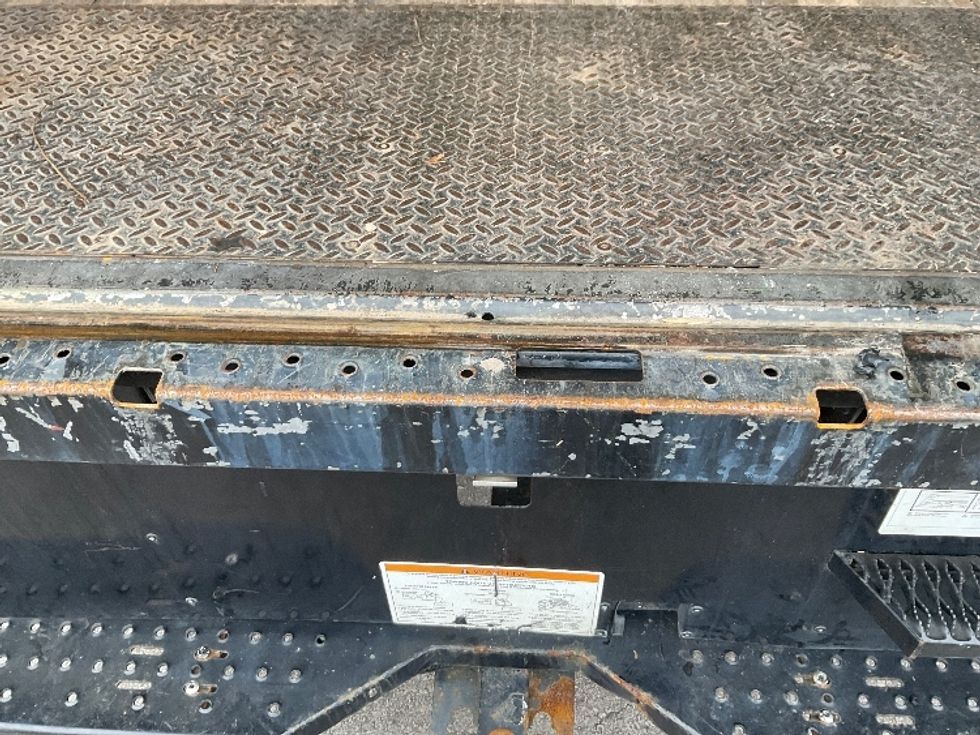 Medium Duty Box Truck-Light and Medium Duty Trucks-International-2021-MV607-Kansas City-MO-239,139\n\t\tmiles-$ 36,500 - Image 9