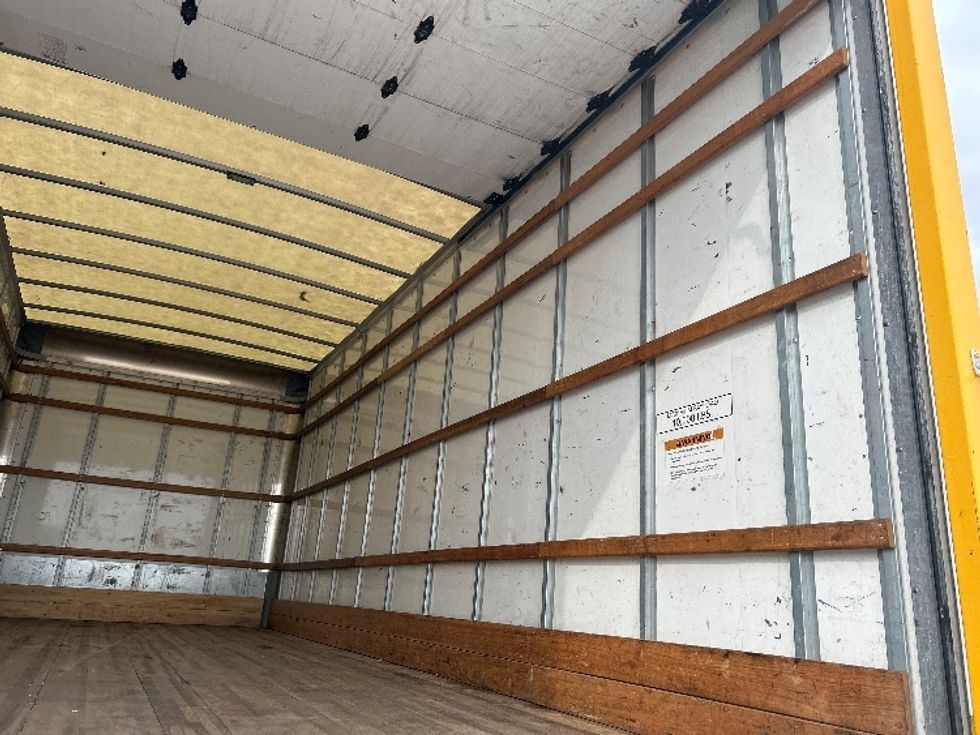 Medium Duty Box Truck-Light and Medium Duty Trucks-International-2021-MV607-Katy-TX-176,500\n\t\tmiles-$ 39,500 - Image 12