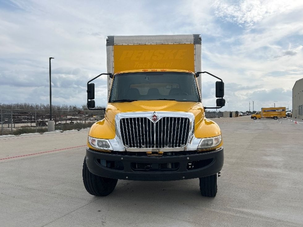 Medium Duty Box Truck-Light and Medium Duty Trucks-International-2021-MV607-Katy-TX-176,500\n\t\tmiles-$ 39,500 - Image 2