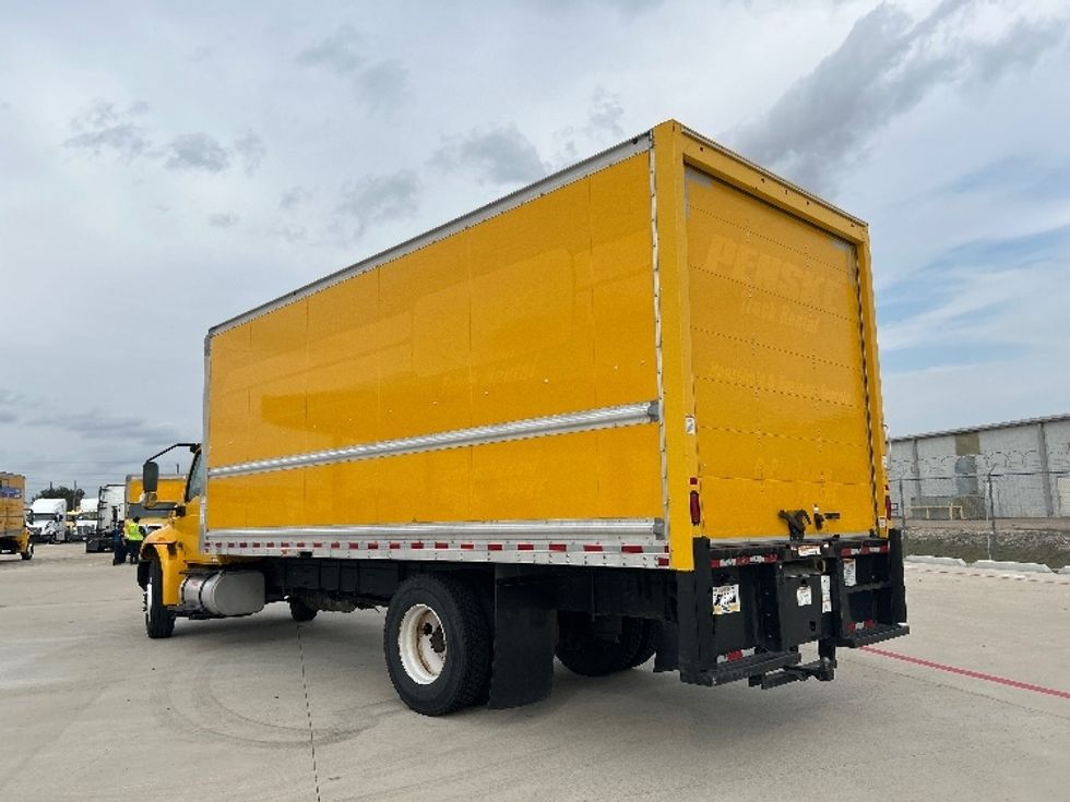 Medium Duty Box Truck-Light and Medium Duty Trucks-International-2021-MV607-Katy-TX-176,500\n\t\tmiles-$ 39,500 - Image 6