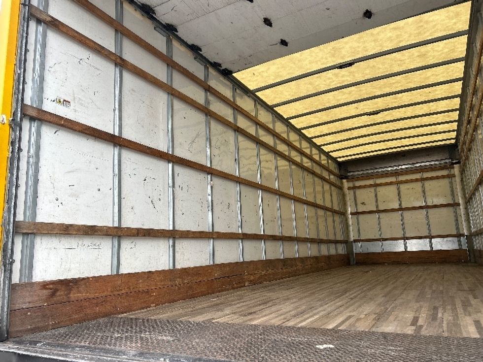 Medium Duty Box Truck-Light and Medium Duty Trucks-International-2021-MV607-Katy-TX-185,518\n\t\tmiles-$ 44,250 - Image 11