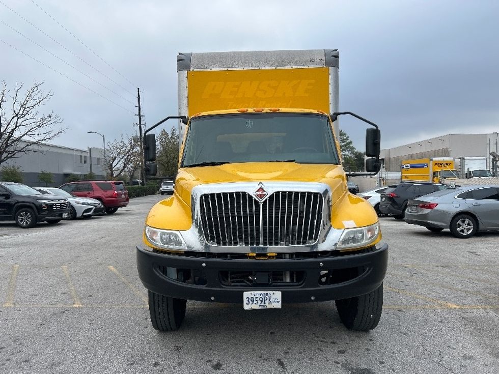 Medium Duty Box Truck-Light and Medium Duty Trucks-International-2021-MV607-Katy-TX-185,518\n\t\tmiles-$ 44,250 - Image 2