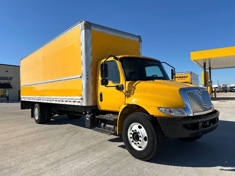 Medium Duty Box Truck-Light and Medium Duty Trucks-International-2021-MV607-Katy-TX-187,676\n\t\tmiles-$ 44,000 - Image 1