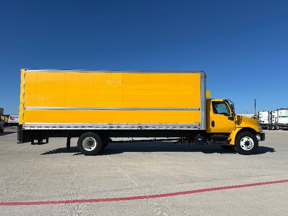 Medium Duty Box Truck-Light and Medium Duty Trucks-International-2021-MV607-Katy-TX-187,676\n\t\tmiles-$ 44,000 - Image 15