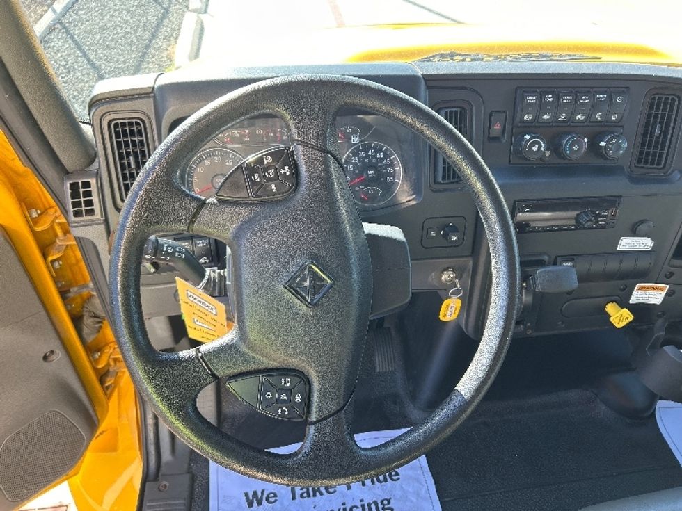 Medium Duty Box Truck-Light and Medium Duty Trucks-International-2021-MV607-Katy-TX-187,676\n\t\tmiles-$ 44,000 - Image 18