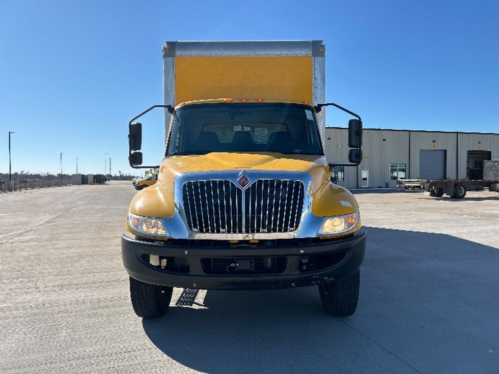 Medium Duty Box Truck-Light and Medium Duty Trucks-International-2021-MV607-Katy-TX-187,676\n\t\tmiles-$ 44,000 - Image 2