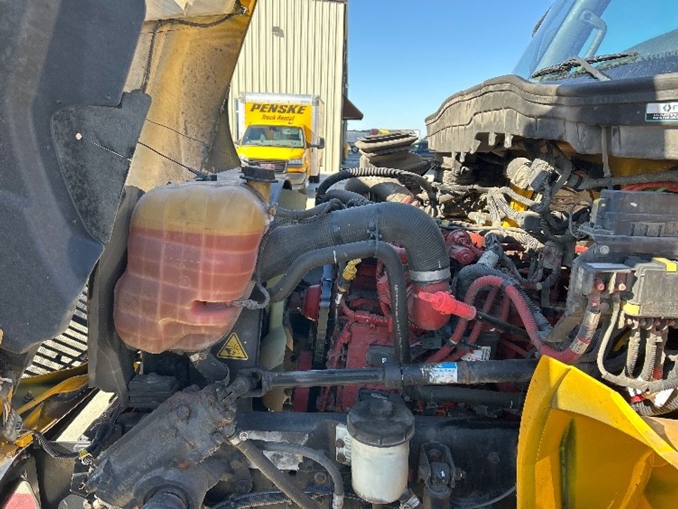 Medium Duty Box Truck-Light and Medium Duty Trucks-International-2021-MV607-Katy-TX-187,676\n\t\tmiles-$ 44,000 - Image 24